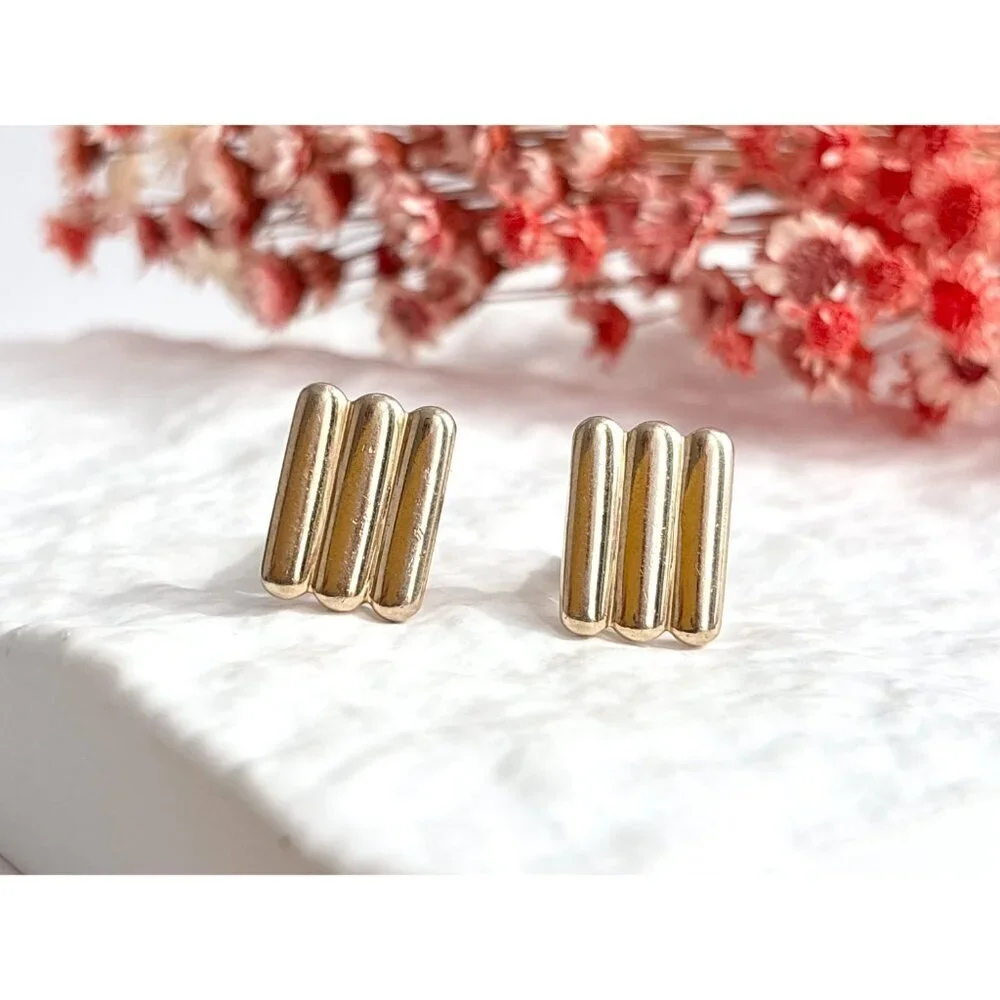 Modernist Scalloped Gold Toned Rectangular Vintage Retro 80's Men's Cuff Links